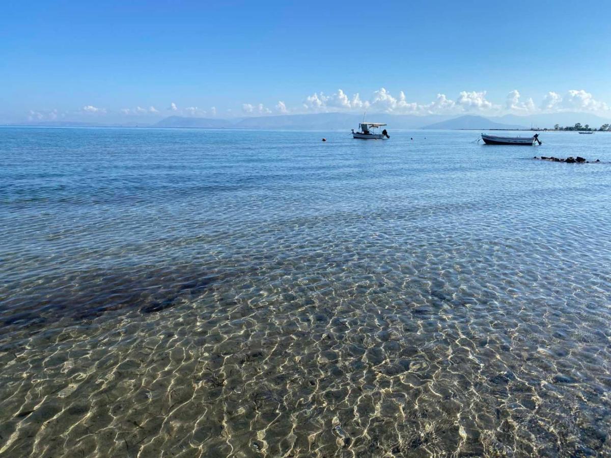 Burnelia Vacation House Lefkimmi  Zewnętrze zdjęcie
